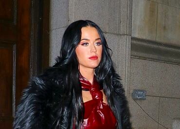 Katy Perry deslumbra con top y pantalones de cuero en Nueva York