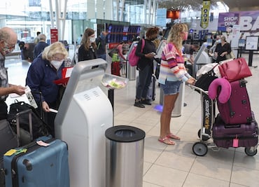 ¿Quitarán la visa por intentar viajar a EU sin estar vacunado?