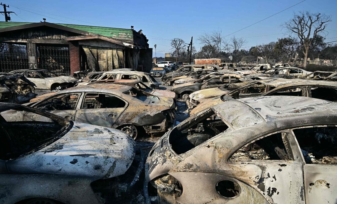 Aumenta a once el número de muertos por los incendios de Los Ángeles. Foto: AFP