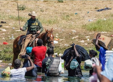 Texas pide a Biden que declare el estado de emergencia por crisis en frontera
