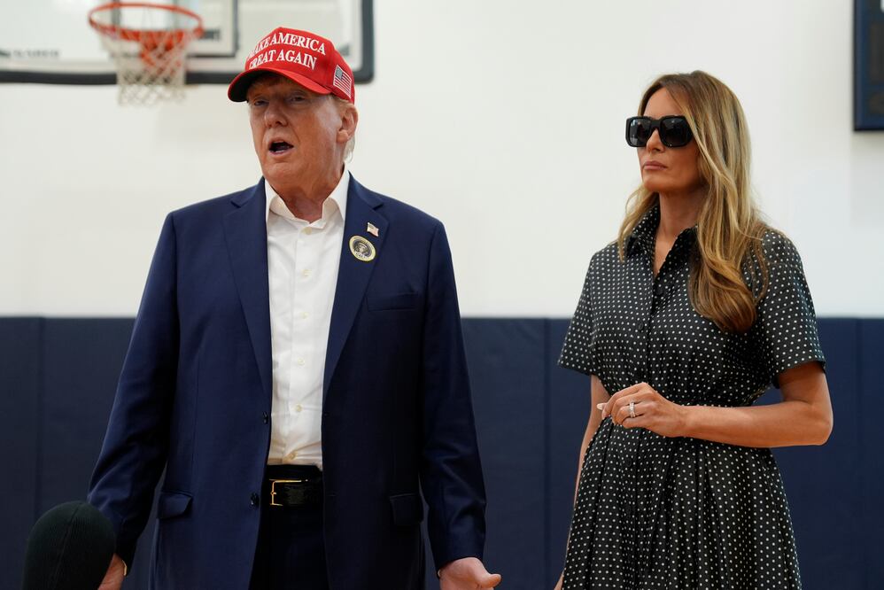 Elecciones EU. Trump afirma que "será una gran victoria", luego de emitir su voto en Florida. Foto: AP