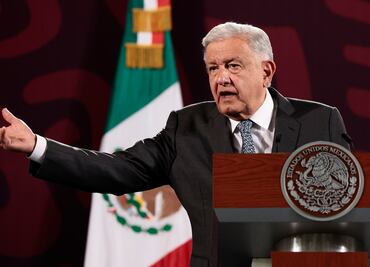AMLO critica la "prepotencia" de España y apoya que Sheinbaum no invite al rey Felipe VI