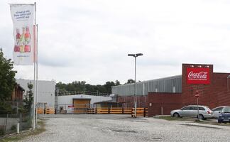 Coca Cola anuncia despidos y retiros voluntarios