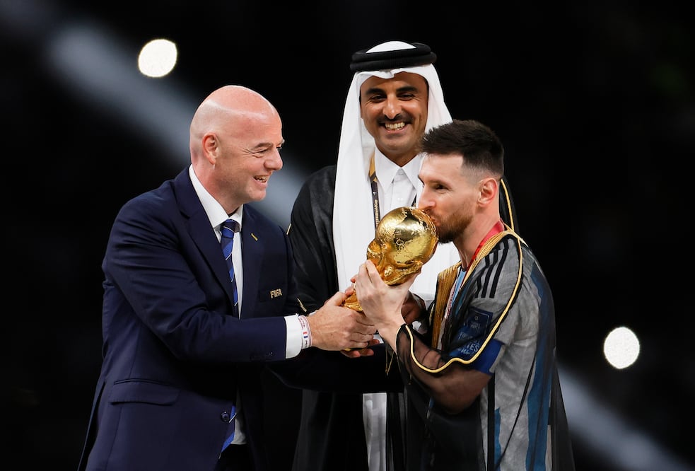 “Uno de los mejores”: Gianni Infantino reacciona al retiro de Lionel Messi de la selección argentina. Foto: EFE/EPA/RONALD WITTEK