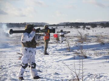 Rusia niega tener planes de invasión y que haya desplegado 100 mil soldados