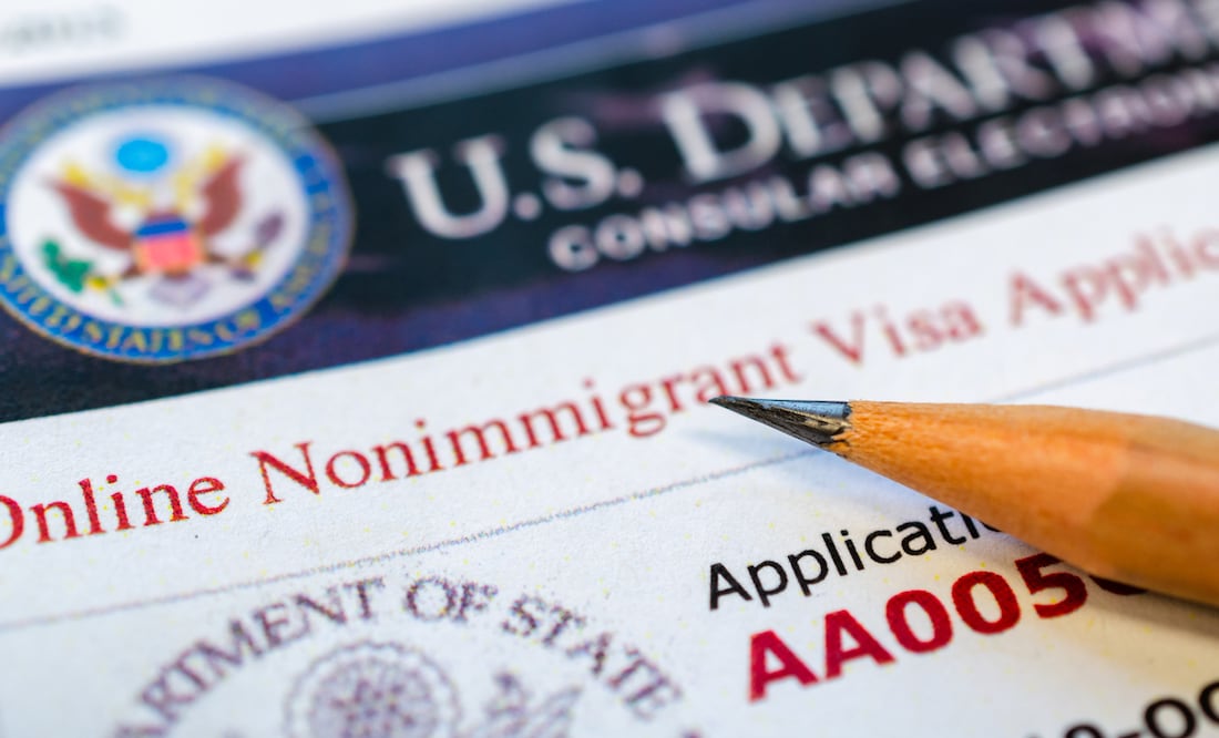 Visa americana/iStock/ Manjurul