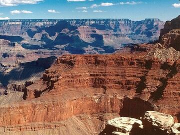 Mujer de 70 años muere al caer en el Gran Cañón
