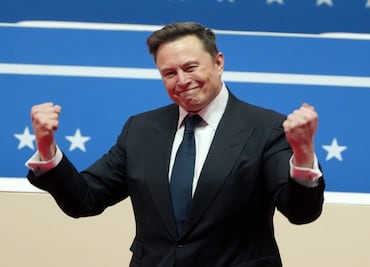 Elon Musk elimina casi medio millón de tarjetas de crédito en Estados Unidos. Lo que se sabe