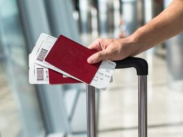 ¿Cómo cambiar un error de datos en el boleto de avión?