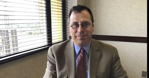 Renuncia titular del Servicio de Ciudadanía e Inmigración de EU