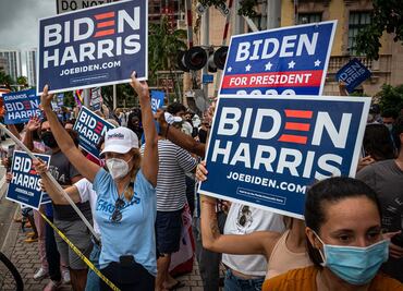 Latinos celebran la victoria de Joe Biden sobre Donald Trump