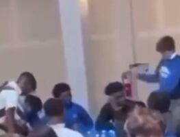 Arrestan a alumno por lanzar algodón y dar cinturonazos a joven afroamericano en EU