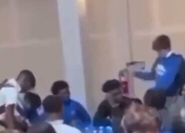 Arrestan a alumno por lanzar algodón y dar cinturonazos a joven afroamericano en EU