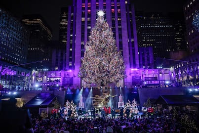 Encienden el árbol de Navidad de Rockefeller Center en NY: ¿Hasta cuándo estará?
