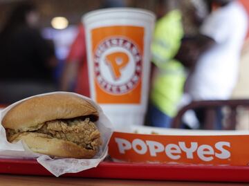 Muere hombre tras pelea por un sandwich Popeye en Maryland