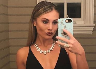 Novia de Luis Miguel presume figura con atuendo deportivo