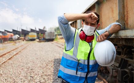 Polémica ley en Texas niega agua a obreros pese al calor extremo