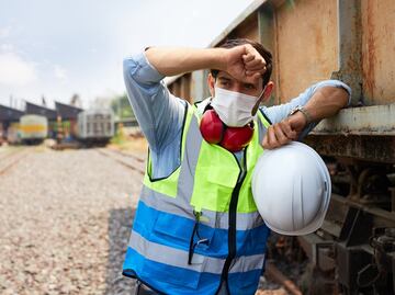 Polémica ley en Texas niega agua a obreros pese al calor extremo