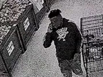 Arrestan a hombre por defecar en congelador de tienda en Oklahoma