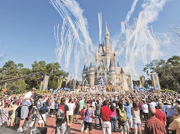 Muere hombre tras derrumbarse en carrera de Walt Disney World