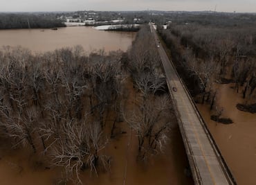 Tormenta deja 11 fallecidos en Kentucky y más de mil  rescatados tras intensas lluvias
