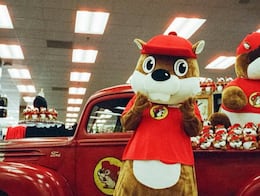 ¡Esta gasolinera de EU es más grande que tu escuela y tiene snacks que te volverán loco!
