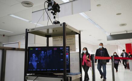 Estados Unidos estudia prohibición de vuelos a China por coronavirus