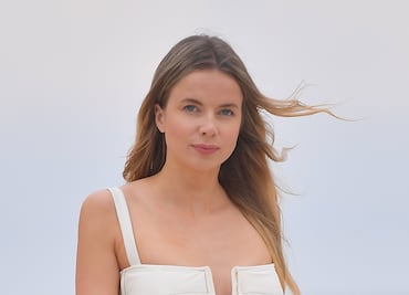 El bikini blanco con el que Louisa Warwick deslumbró en Miami