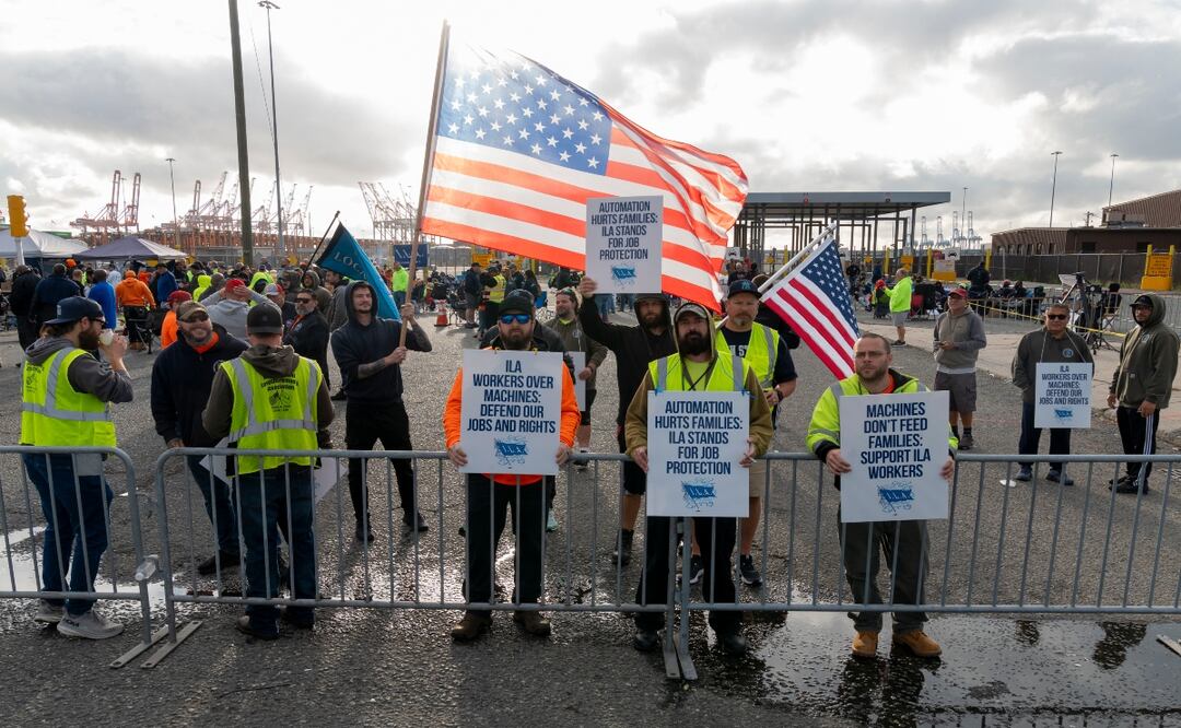 Trabajadores portuarios de EU llegan a un acuerdo y ponen fin a la huelga. Foto: EFE