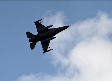 Falso ataque aéreo crea alarma entre automovilistas en el sur de Suecia