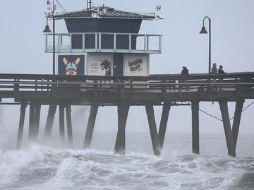 El gobernador de Florida advierte que la tormenta ‘Debby’ dejará graves inundaciones en el estado