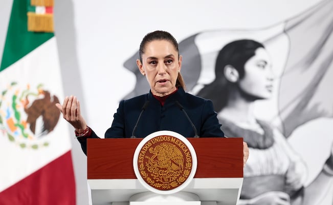 Sheinbaum responde a la supuesta “ayuda” del CJNG tras lluvias mortales: “No tenemos la certeza, pero no está bien”