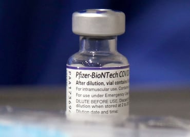 Pfizer pide autorización de vacuna contra nuevas variantes de Covid-19
