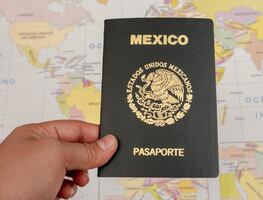 ¿Cuánto cuesta sacar el pasaporte mexicano en un consulado en EU y el extranjero en 2024? Tarifas y requisitos