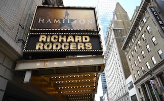 Teatros de Broadway seguirán cerrados, al menos hasta enero de 2021