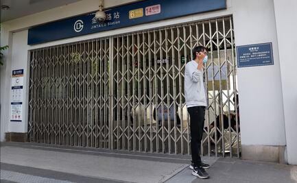 Sigue la alerta en China por Covid-19; Beijing cierra red del Metro