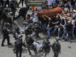 Video. Indignación por violencia durante funeral de periodista palestina-estadounidense