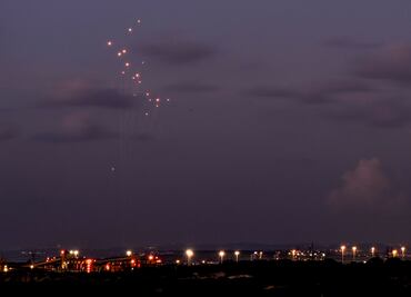 Hezbolá ataca con "enjambre de drones" Haifa, la mayor ciudad del norte de Israel