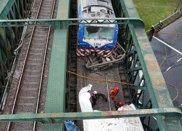 Un choque de trenes en Buenos Aires deja 60 heridos, 30 graves, y dudas sobre su causa. VIDEO