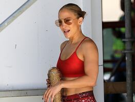El bikini más impactante que Jennifer Lopez lució a sus 52 años