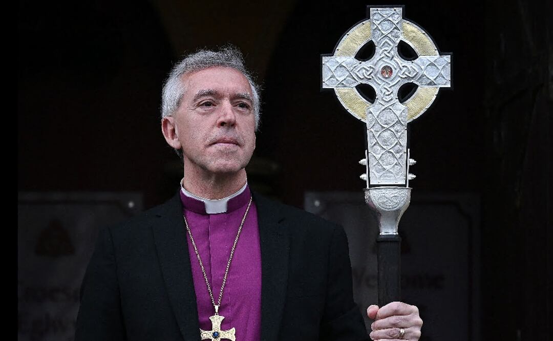 Cruz con reliquias de la de Jesús encabezará la procesión en la coronación del rey Carlos III. Foto AFP