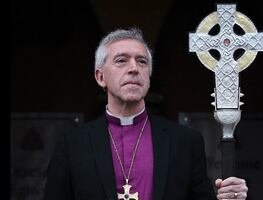 Coronación del Rey Carlos III.  Cruz con reliquias de la de Jesús encabezará la procesión