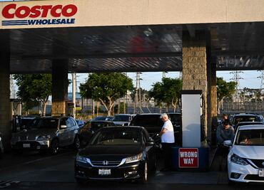 “Gastaba 25 dólares diarios de gasolina, ahora son  más de 45”: taxista de NY