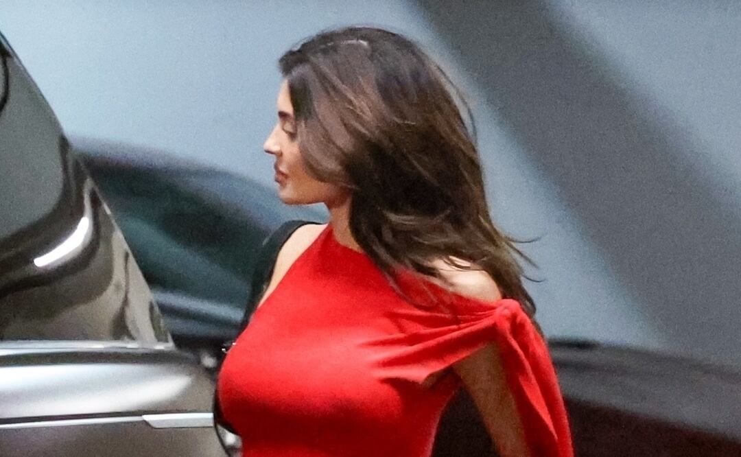 Kylie Jenner presume su silueta de impacto con vestido rojo y enamora Los Ángeles. Foto: The Grosby Group