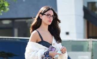 Eiza González irradia belleza con crop top en Los Ángeles