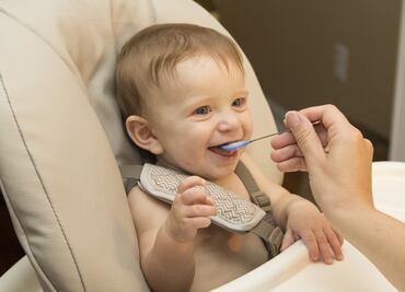 Reportan metales tóxicos en el 95% de alimentos para bebé estudiados