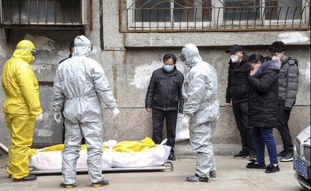 China rectifica y aumenta en un 50% el número de muertos en Wuhan