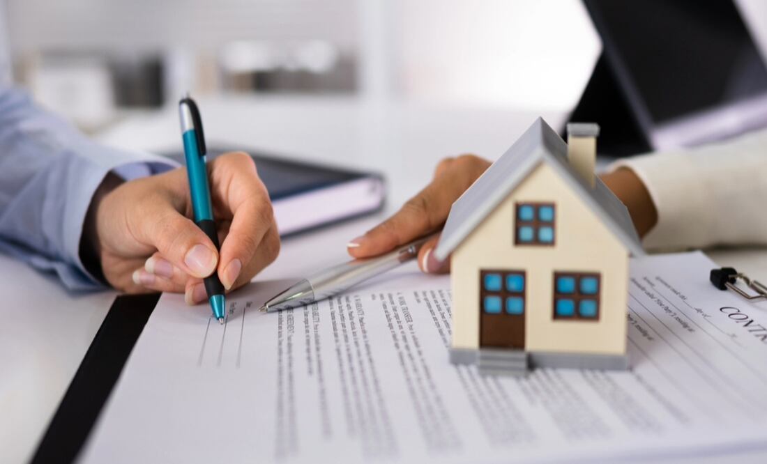 Casas Edomex: Tramita las escrituras de tu propiedad privada por $986 pesos. Requisitos. Foto: iStock / AndreyPopov