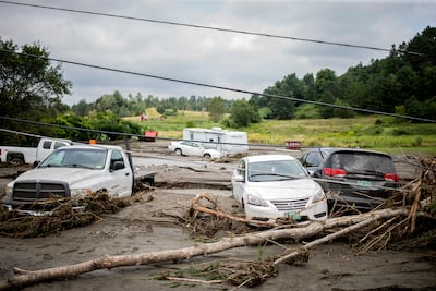 Tormentas eléctricas provocan inundaciones y vehículos aplastados en Vermont, Lyndonville y Johnsbury
