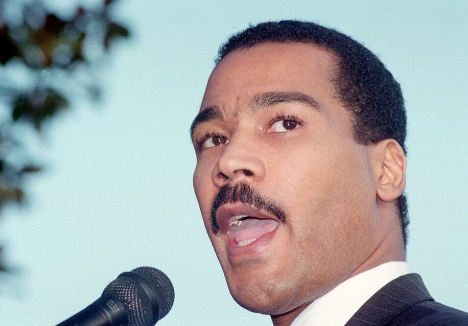 Muere a los 62 años Dexter King, el tercer hijo de Martin Luther King. (Foto AP /Leita Cowart)